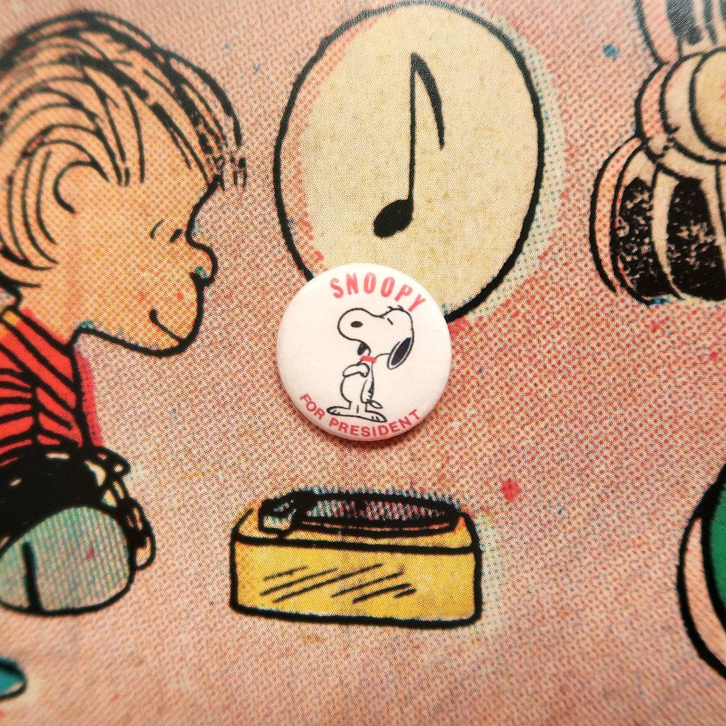 Peanuts Comics Snoopy for President Pin Badge Broche Button, Verzamelen, Verzenden, Snoopy, Nieuw, Overige typen
