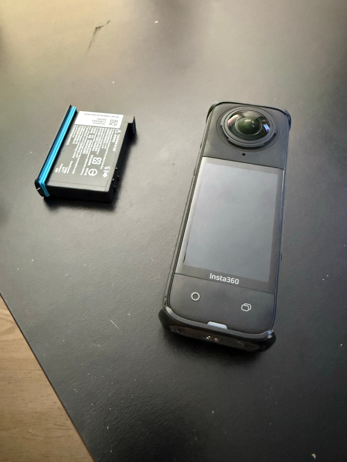 Insta360 X4 met extra accu, zo goed als nieuw, Ophalen of Verzenden, Zo goed als nieuw, Overige merken