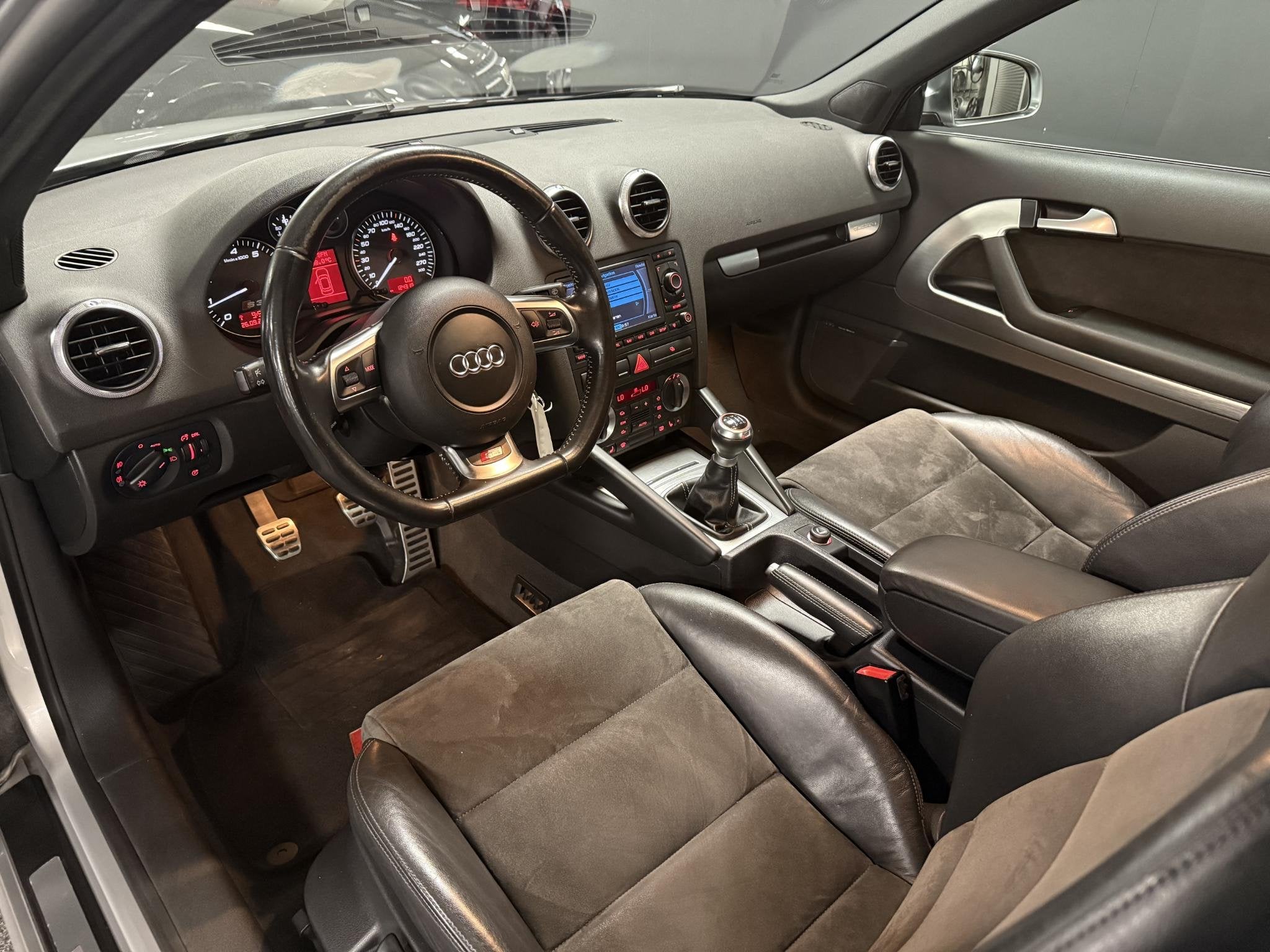 Audi A3 2.0 TFSI S3 quattro Ambition Pro Line, Auto's, Dealer onderhouden, Gebruikt, Zwart, 4 cilinders