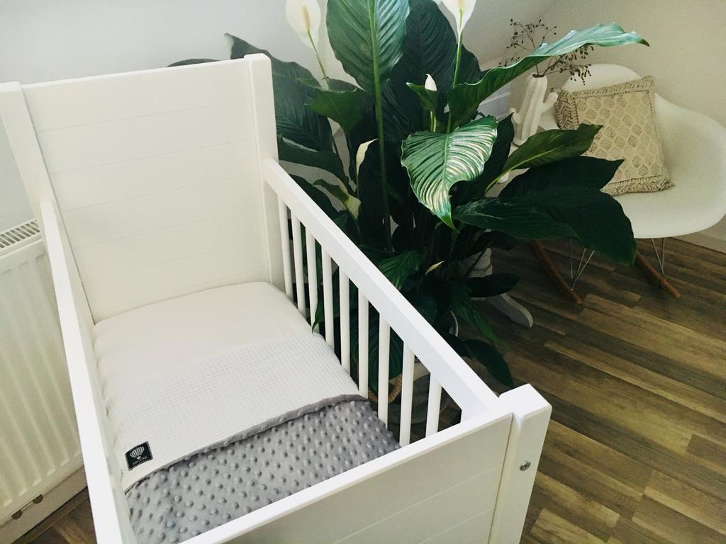 Mooi babywiegje inclusief matrasje, Ophalen, Zo goed als nieuw, Wieg