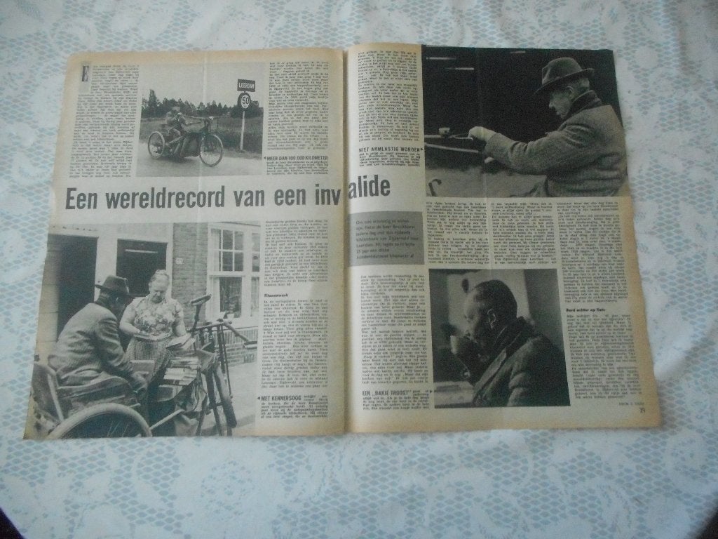 Zijderveld. Dhr. Bronkhorst. Rijdende bibliotheek. 1962., Ophalen of Verzenden, 1960 tot 1980, Nederland, Knipsel(s)