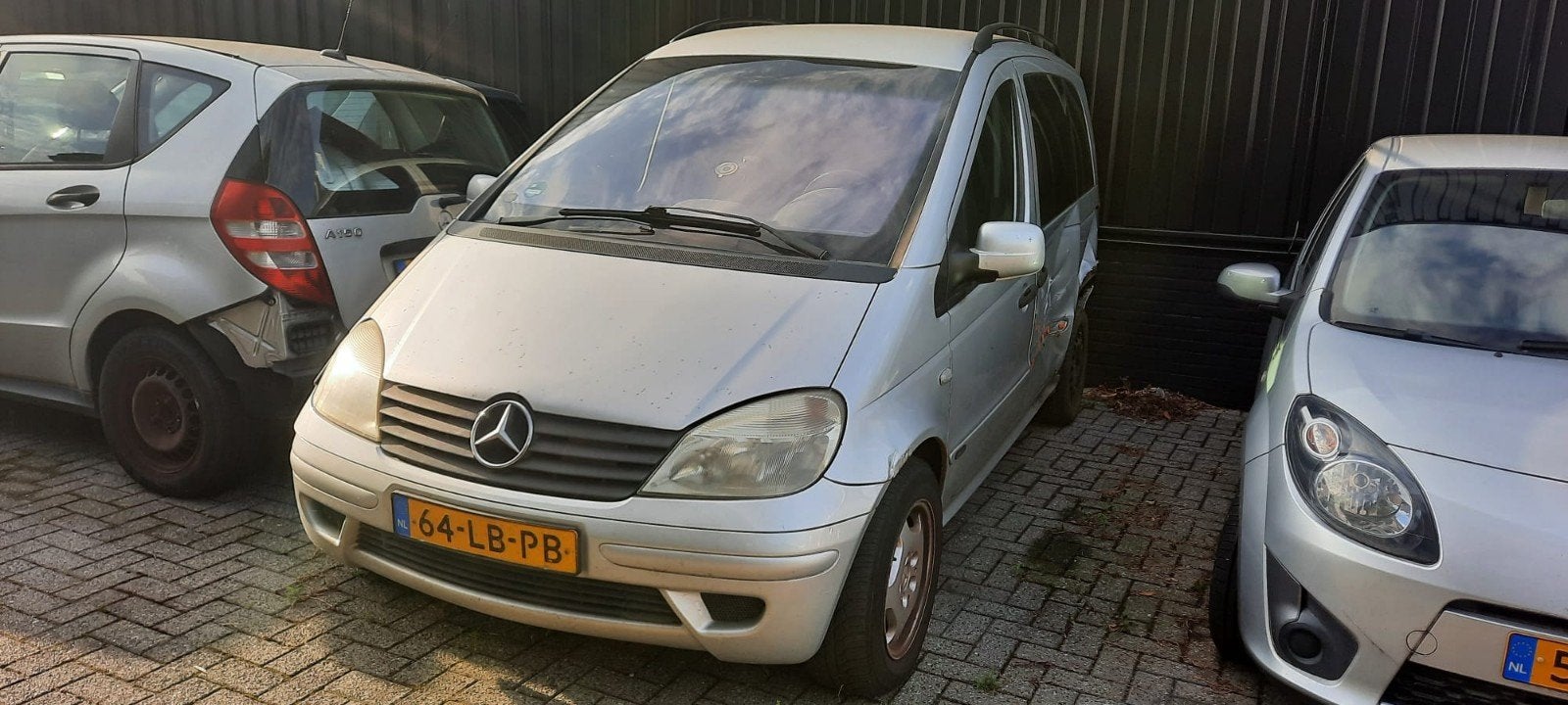 Vaneo 1.9 w414 schade ongeval auto, Auto-onderdelen, Ophalen, Gebruikt, Mercedes-Benz