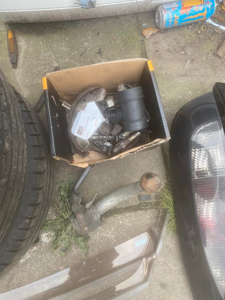 Opel Corsa 1.2 in onderdelen (kleur is rood), Auto-onderdelen, Ophalen, Gebruikt, Opel