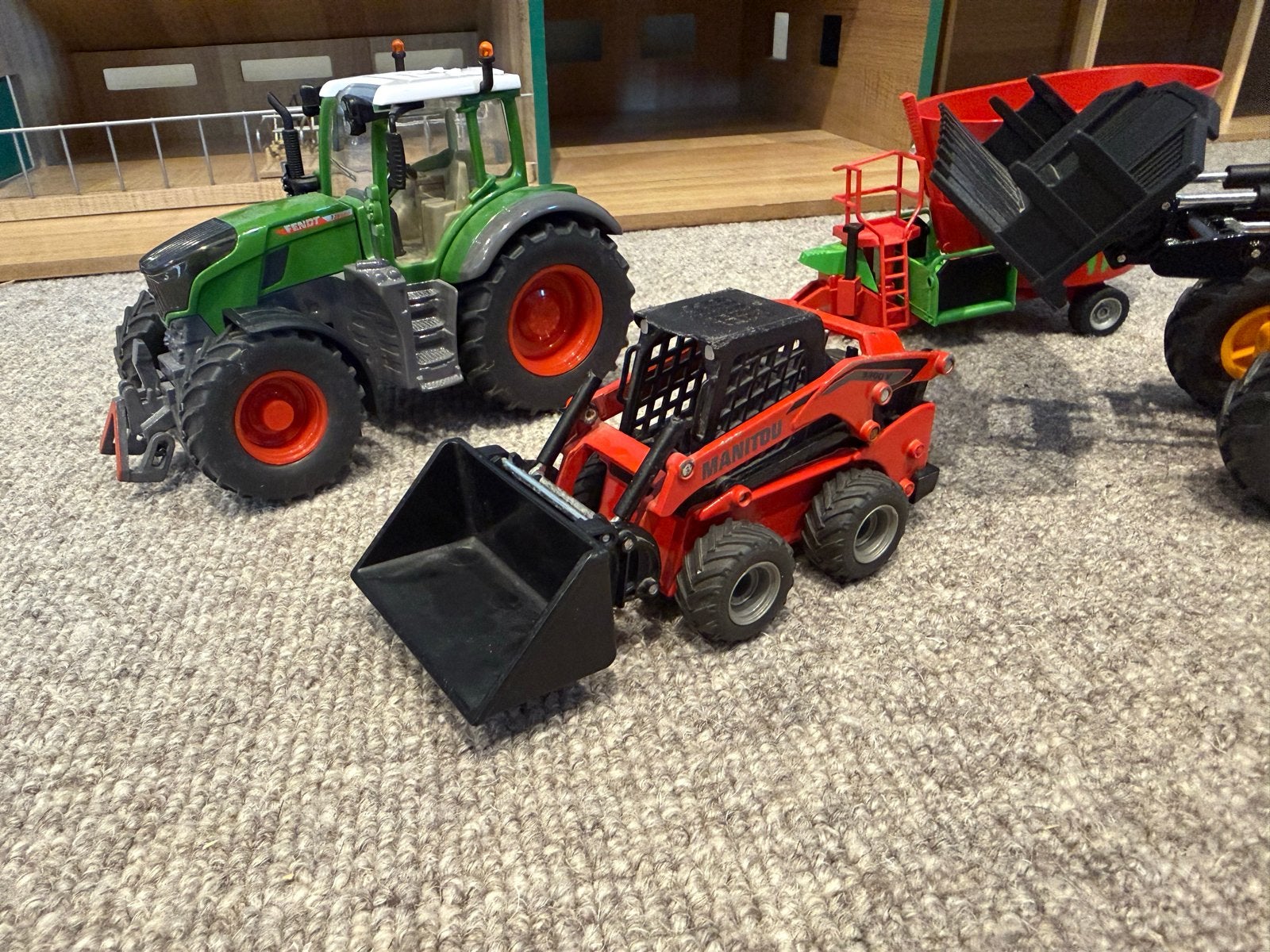 Siku 1/32 Fendt, JCB, Manitou en Strautmann set, Kinderen en Baby's, Speelgoed | Speelgoedvoertuigen, Ophalen of Verzenden, Zo goed als nieuw