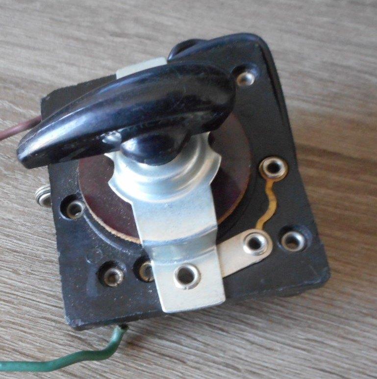 CEV contactslot voor in koplamp (old stock), Ophalen of Verzenden