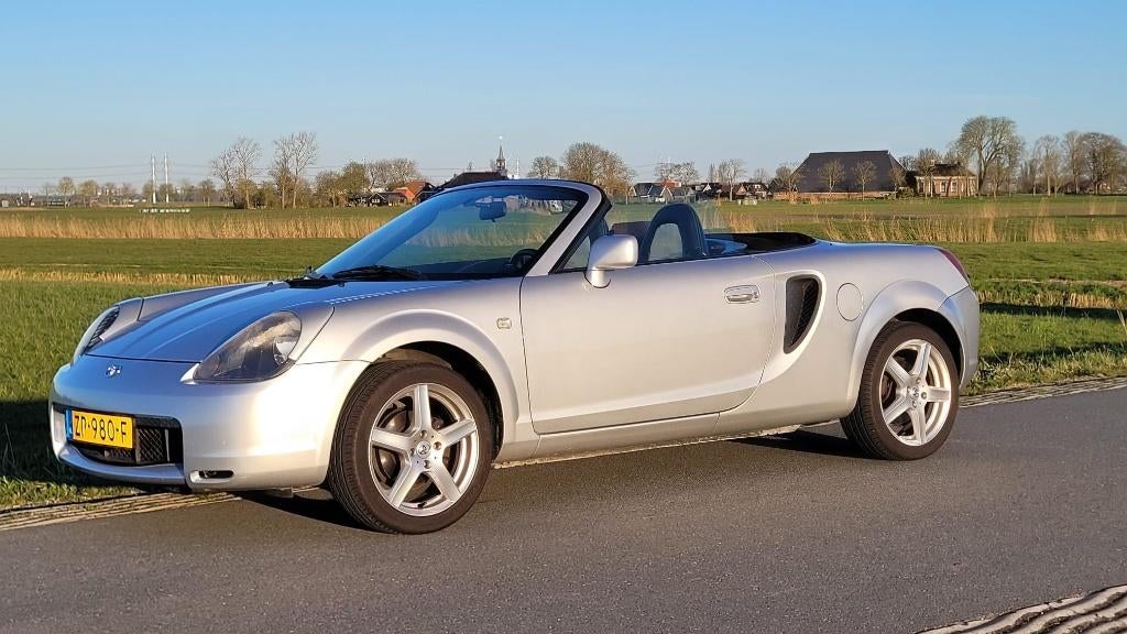 Toyota 2000 Grijs, Auto's, Cabriolet, Leder en Stof, 14 km/l, Handgeschakeld