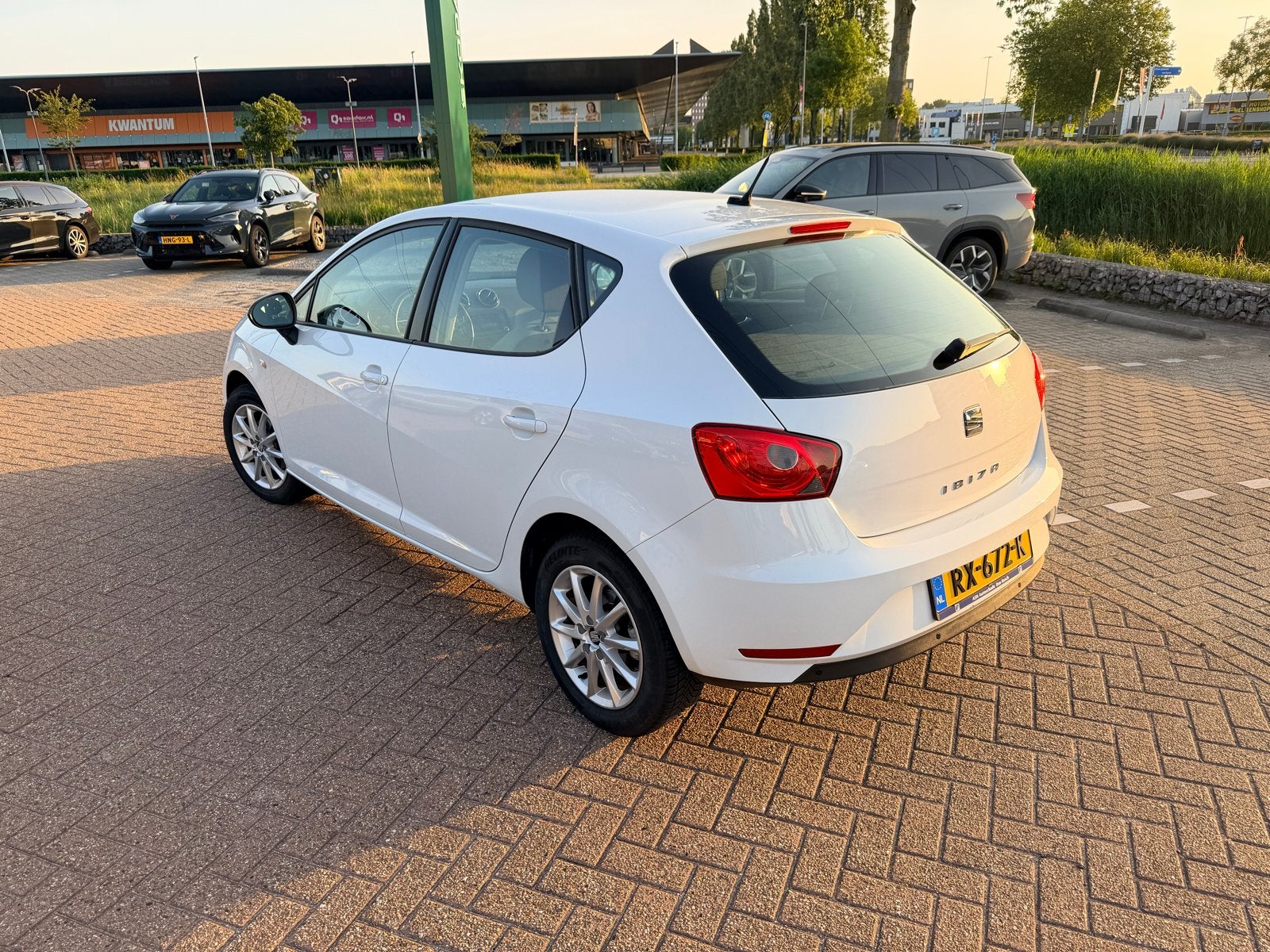 Seat Ibiza 1.0 TSI 70KW 5DRS 2017 Wit, Voorwielaandrijving, 40 €/maand, 995 kg, Handgeschakeld