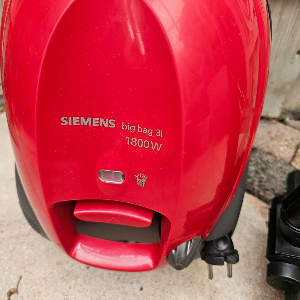 Stofzuiger, Witgoed en Apparatuur, Stofzuigers, Ophalen, Zo goed als nieuw, Stofzak, 1600 tot 2000 watt
