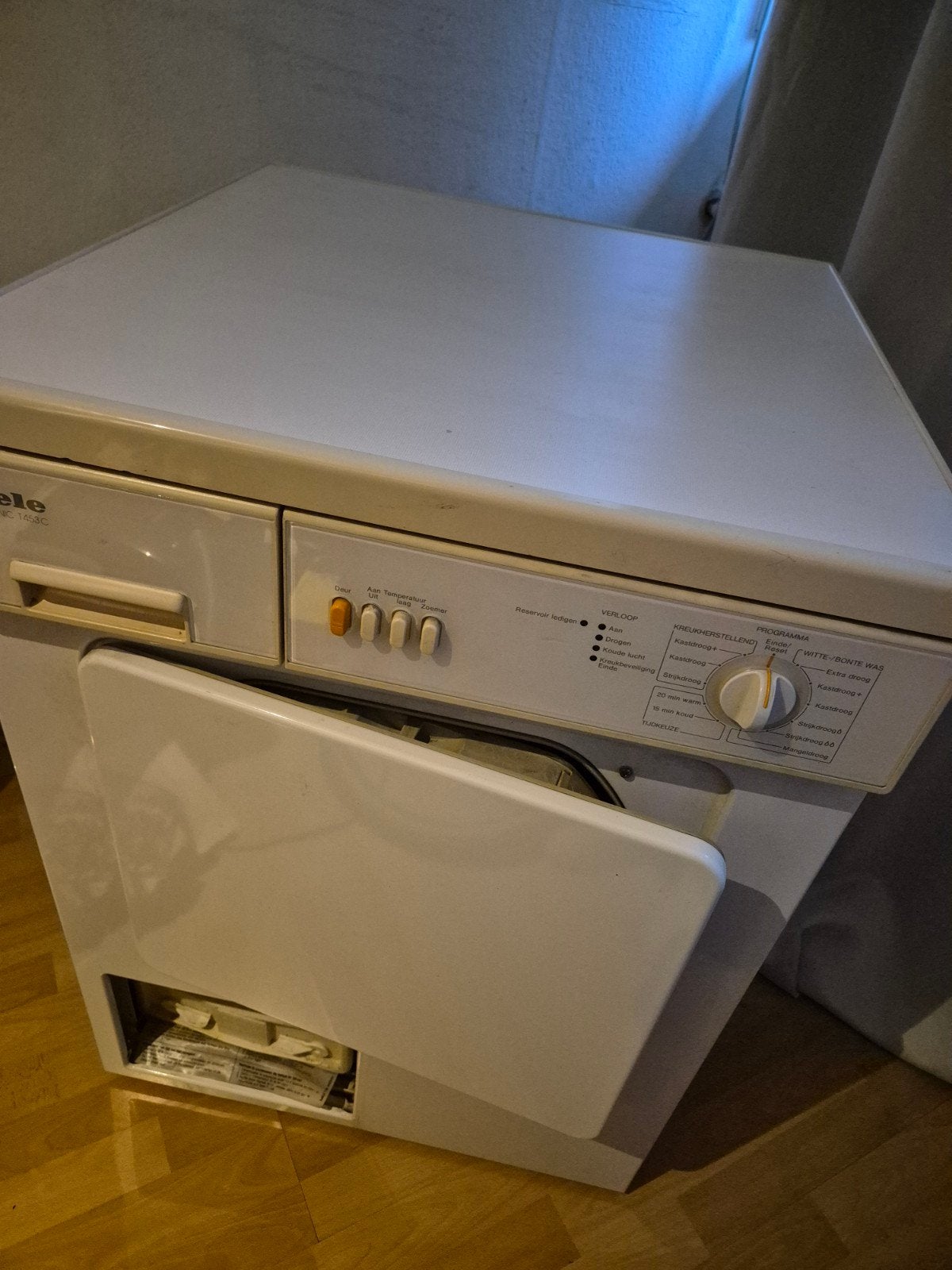 Goed werkende Miele droger, Witgoed en Apparatuur, Wasdrogers, Ophalen, 6 tot 8 kg, Gebruikt, Voorlader