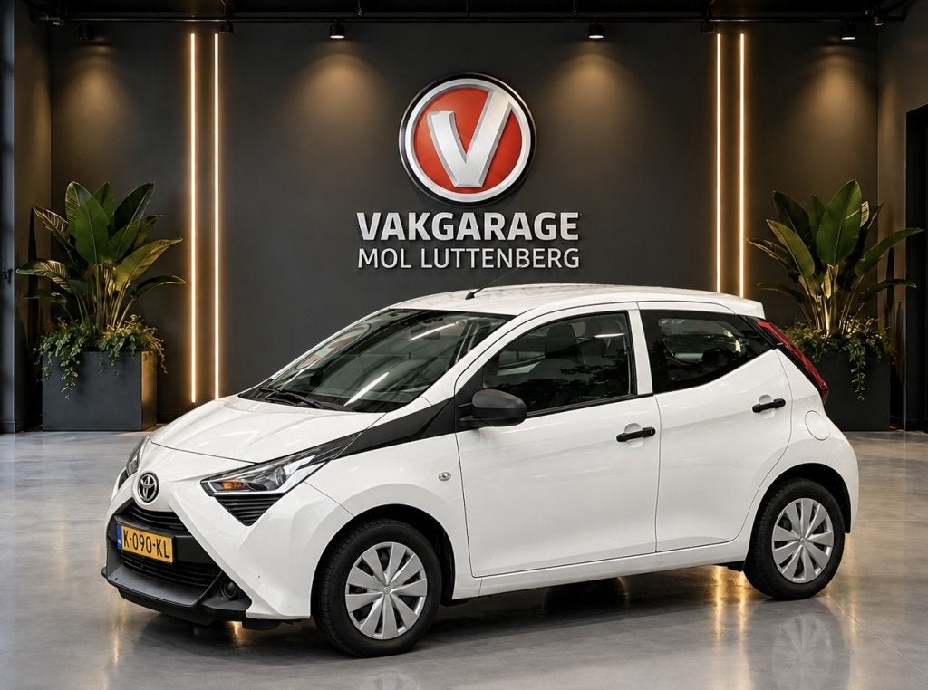 TOYOTA Aygo 1.0 VVT-i 72pk 5D x-fun, Stof, Gebruikt, Overige carrosserieën, Wit