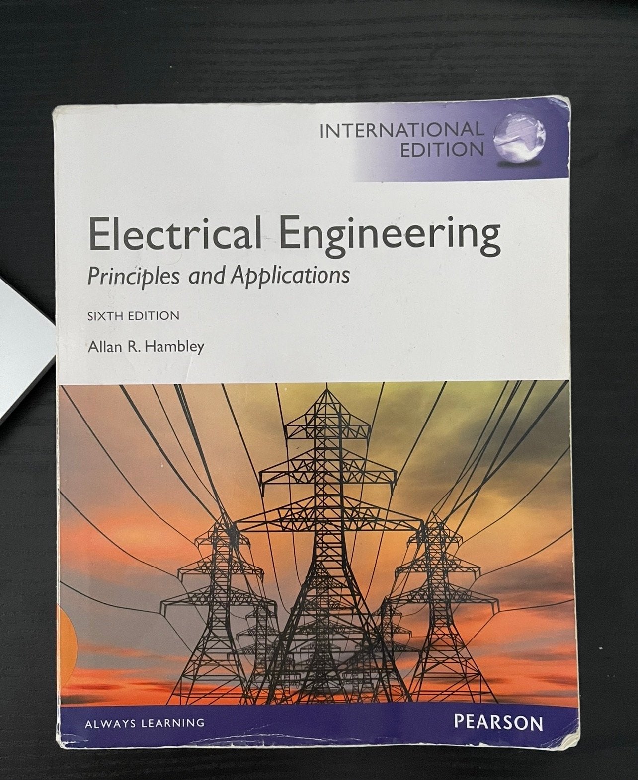 Electrical Engineering: Principles and Applications, Boeken, Ophalen of Verzenden, Gelezen, Elektrotechniek
