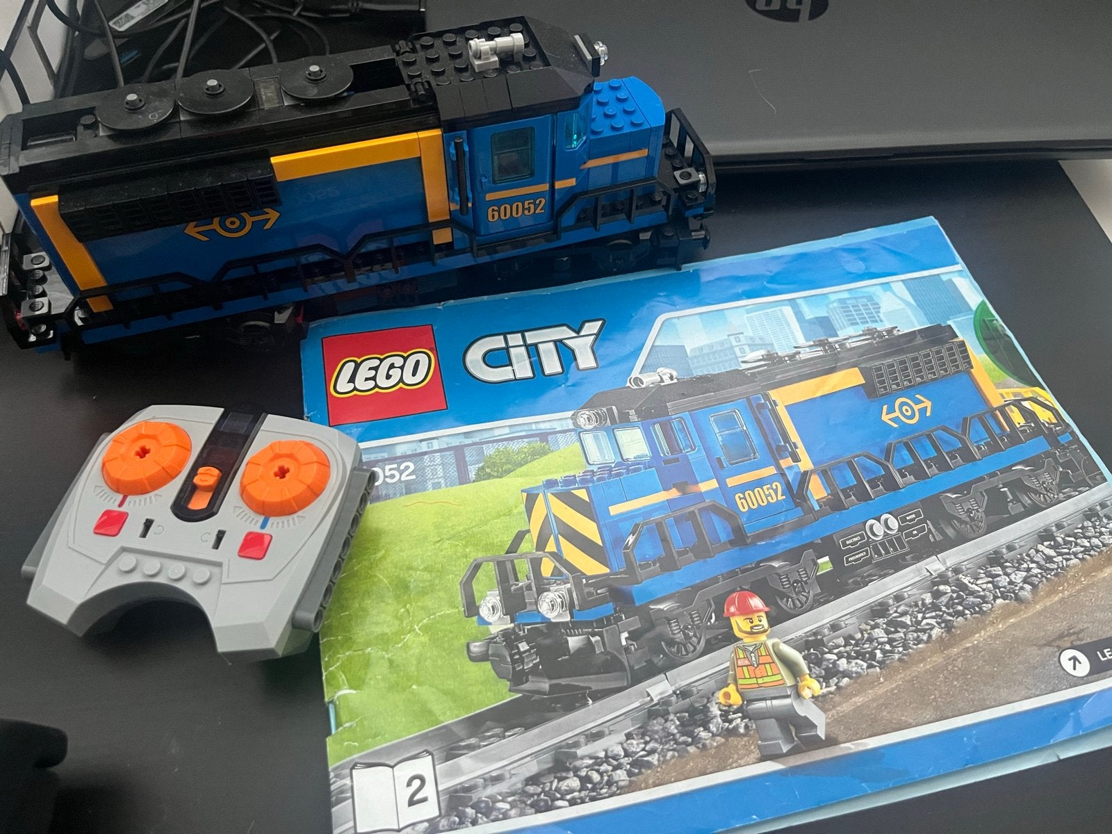 LEGO City Trein en Cargo Set (60052 & 60050) met extra rails, Ophalen of Verzenden, Gebruikt