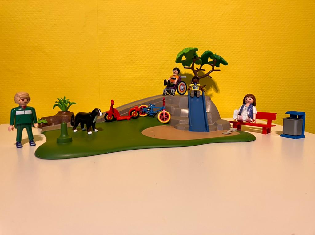 Playmobil Speeltuin met Figuren en Accessoires, Ophalen of Verzenden, Gebruikt, Complete set