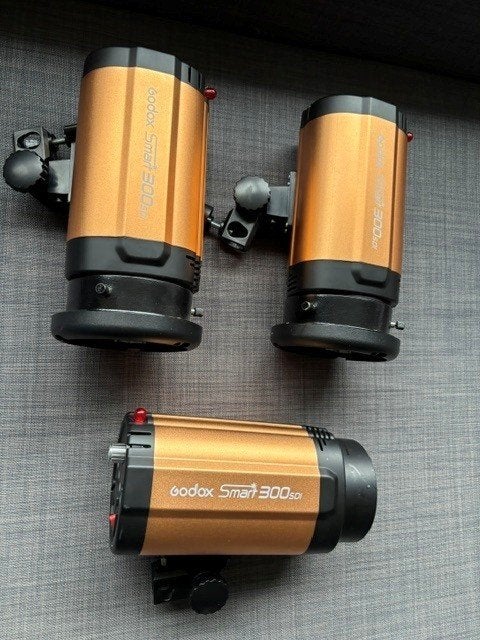 Complete studio set: 4 lampen, 4 wireless triggers en meer, Ophalen, Gebruikt, Lamp of Flitsset
