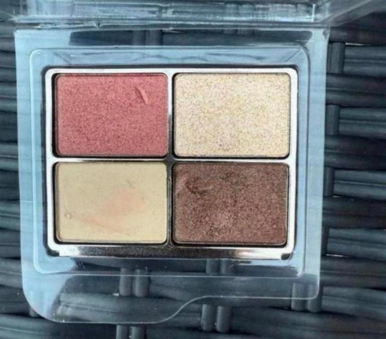Oogschaduw paillette Estee Lauder 07 Boho Rose pure Evy, Sieraden, Tassen en Uiterlijk, Uiterlijk | Cosmetica en Make-up, Verzenden