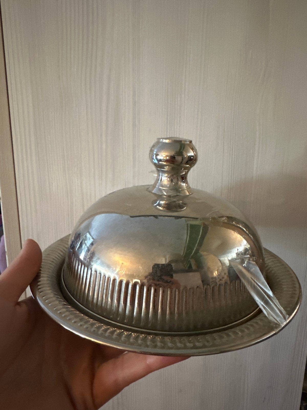 Zilverkleurige botervloot met deksel, Ophalen of Verzenden, Zilver