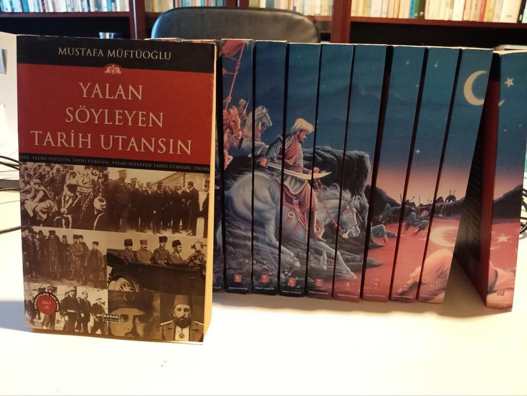 Türkçe Kitap / Turkstalige boek, Ophalen of Verzenden