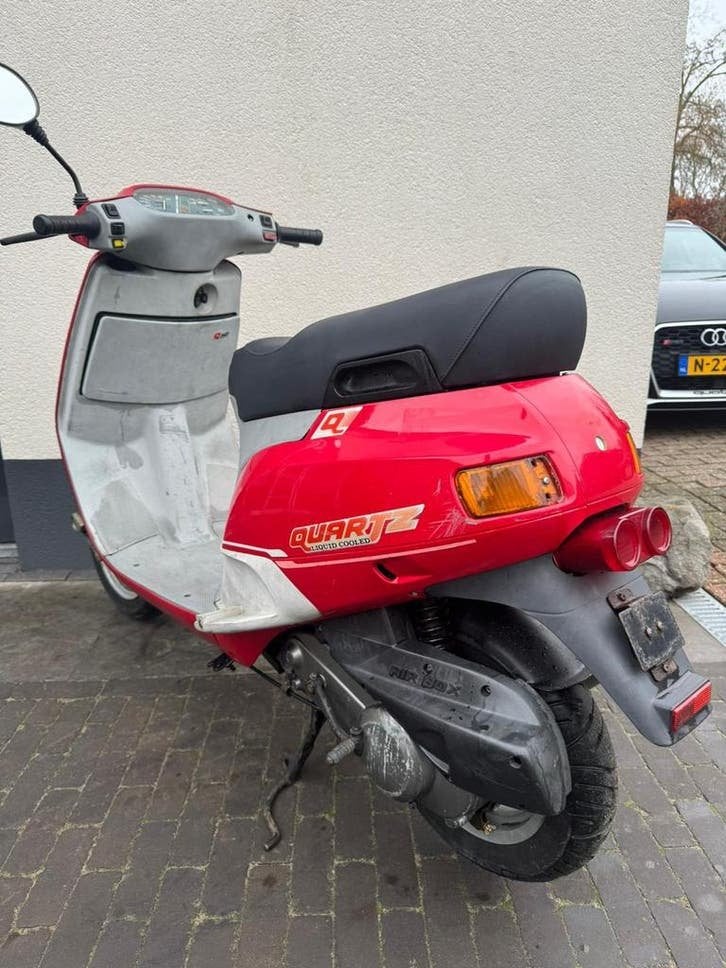 ⭐️Piaggio quartz 50cc 2 takt duitse papieren⭐️, Tweetakt, Overige modellen, Niet ingevuld, Zo goed als nieuw