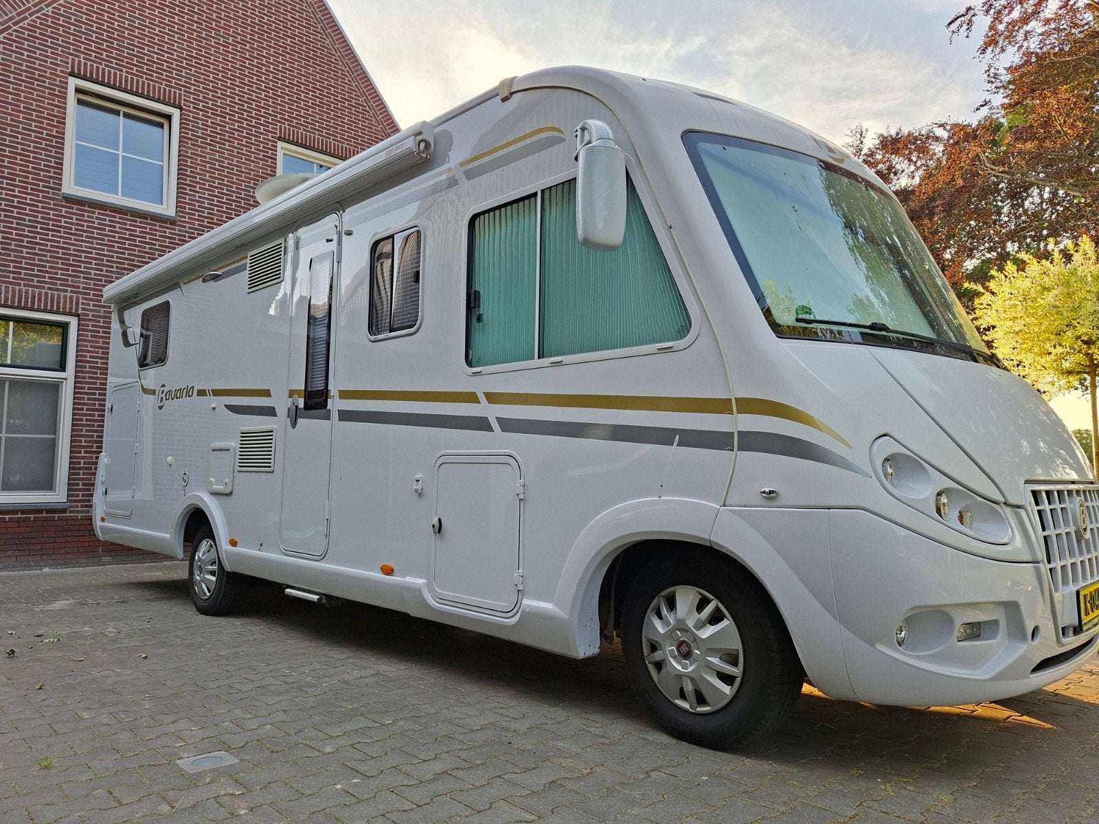 Bavaria Integraal Camper - Luxe en Comfortabel Reizen, Caravans en Kamperen, Campers, Integraal, Ringverwarming, Fiat, Dakluik
