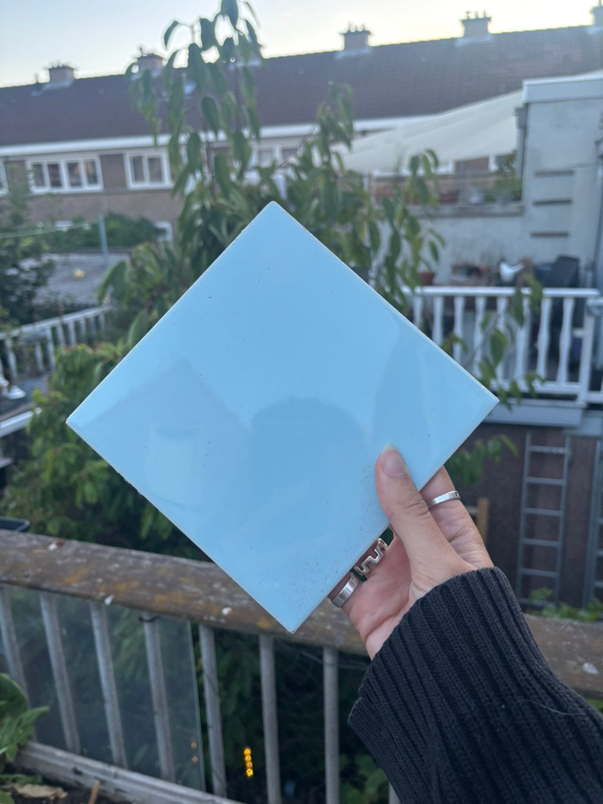 Lichtblauwe tegels, Ophalen, 60 cm of meer, Keramiek, Zo goed als nieuw