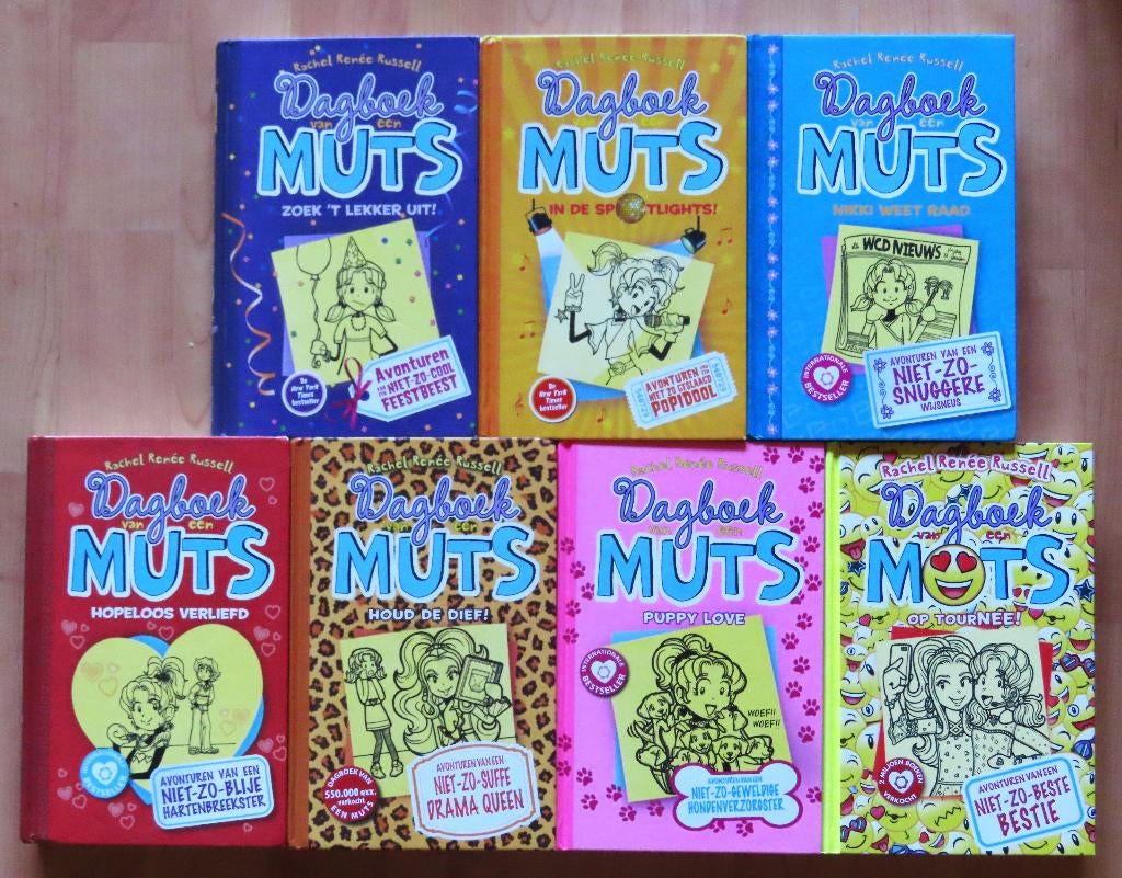 7x Dagboek van een Muts door Rachel Renee Russell, Boeken, Kinderboeken | Jeugd | 10 tot 12 jaar, Gelezen, Ophalen of Verzenden
