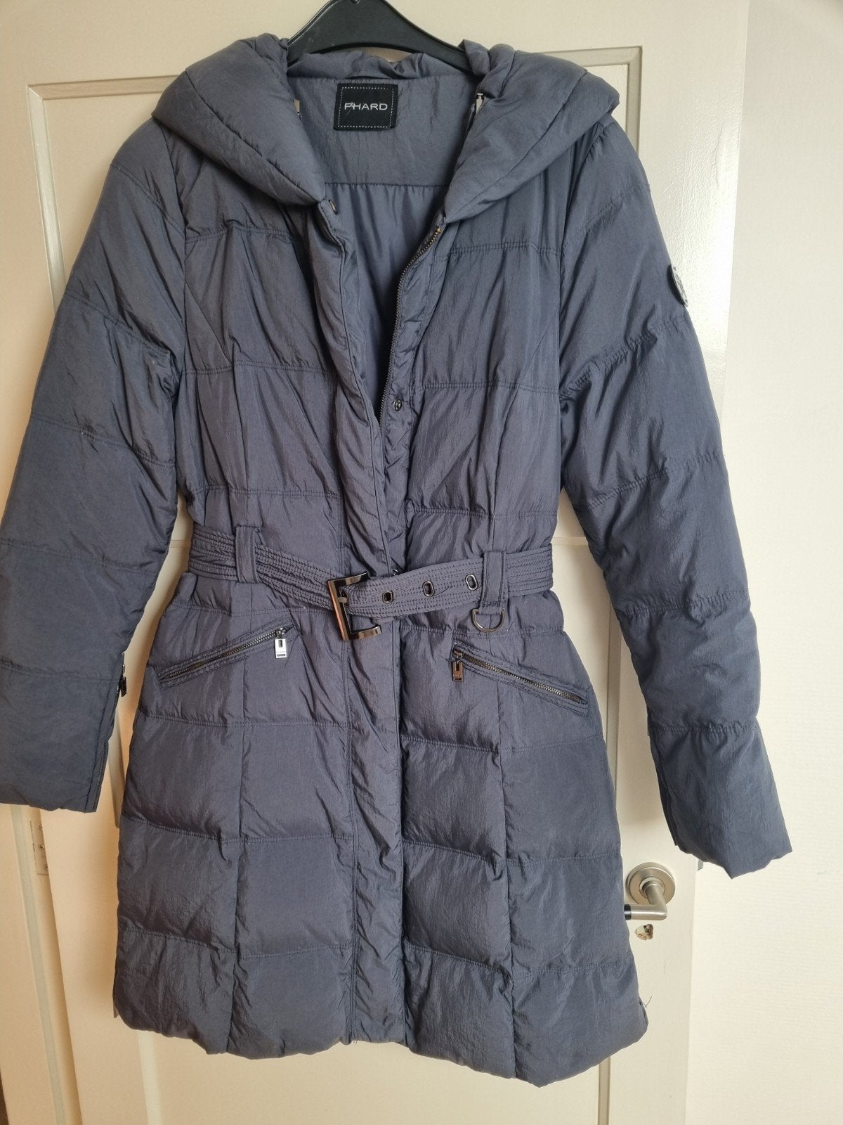 Italiaanse designer Phard dons jas met riem - Maat 38/40, Maat 38/40 (M), Phard, Ophalen of Verzenden, Zo goed als nieuw