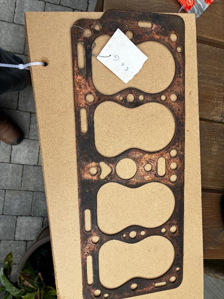 Een originele koperen motor pakking van een ac4 g Citroën., Ophalen of Verzenden