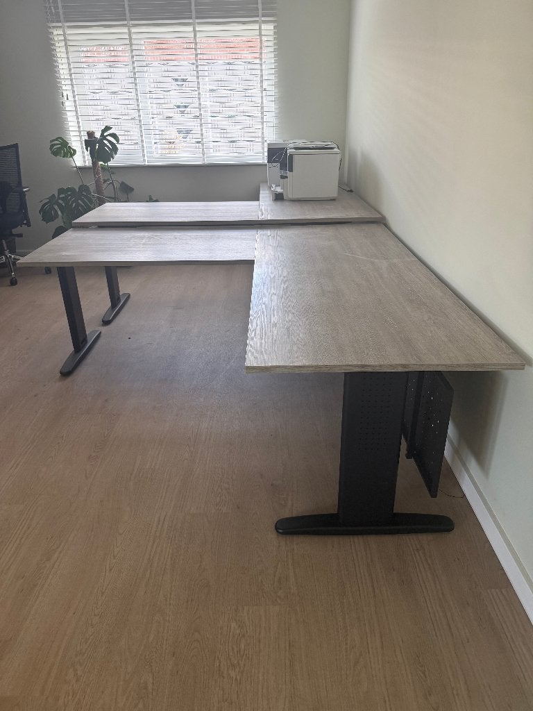 4x Bureau L-vorm - 200x200cm - lichtgrijs eiken, Huis en Inrichting, Bureaus, Ophalen, In hoogte verstelbaar, Scandinavisch, Hoekbureau