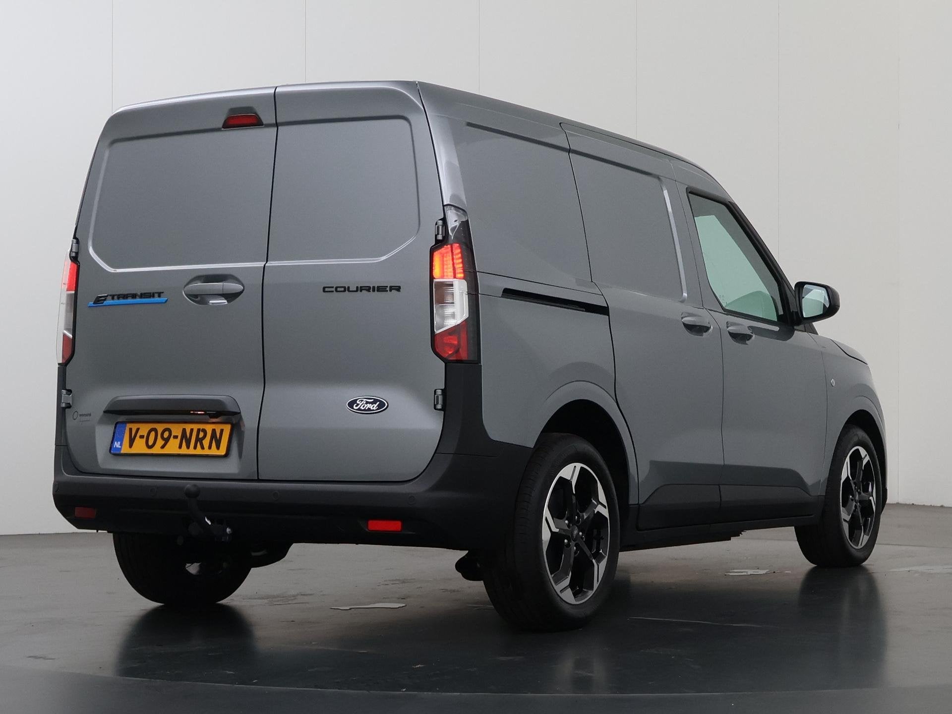 Ford Transit Courier Limited | 44 kWh | 289 KM RANGE | NAVIG, Gebruikt, 44 kWh, Origineel Nederlands, 1524 kg