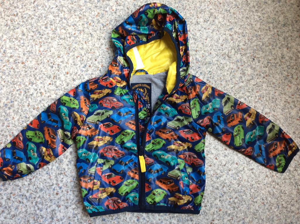 Frendz auto jas mt 80 NIEUW, Kinderen en Baby's, Babykleding | Maat 80, Ophalen of Verzenden, Jasje, Jongetje, Nieuw