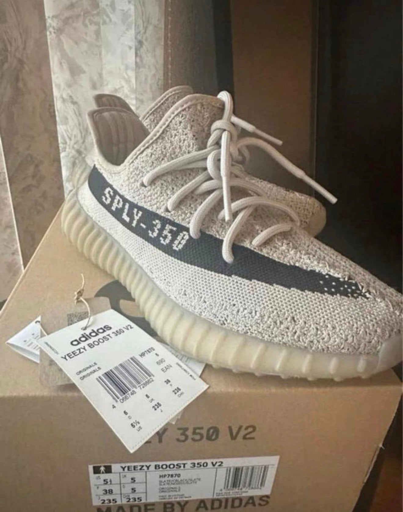 Yeezy Slate Originals 38 - 350 V2, Ophalen of Verzenden, Zo goed als nieuw, Overige kleuren