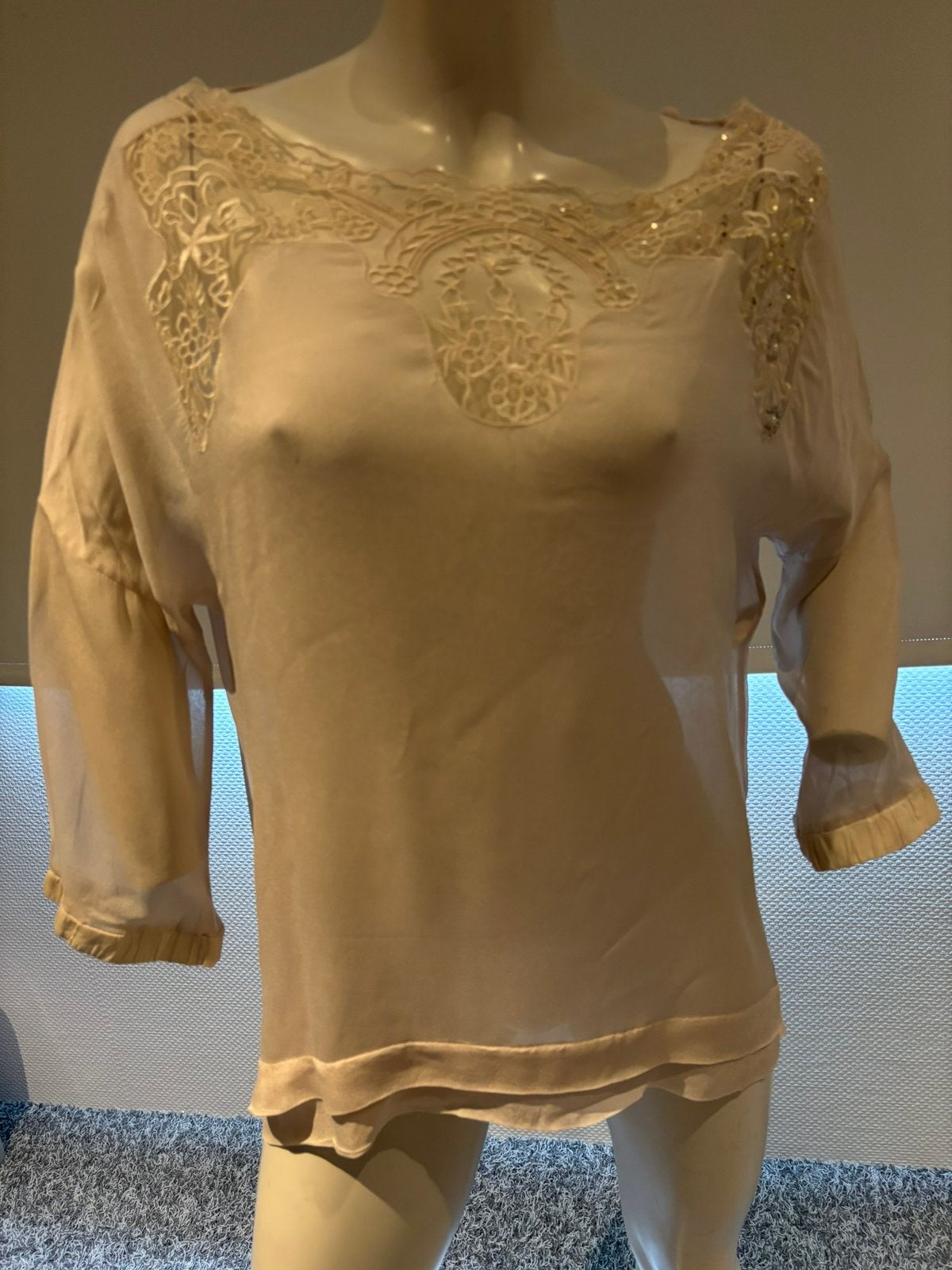 Marc aurel blouse met kant maat 36, Ophalen of Verzenden, Zo goed als nieuw, Maat 36 (S), Beige