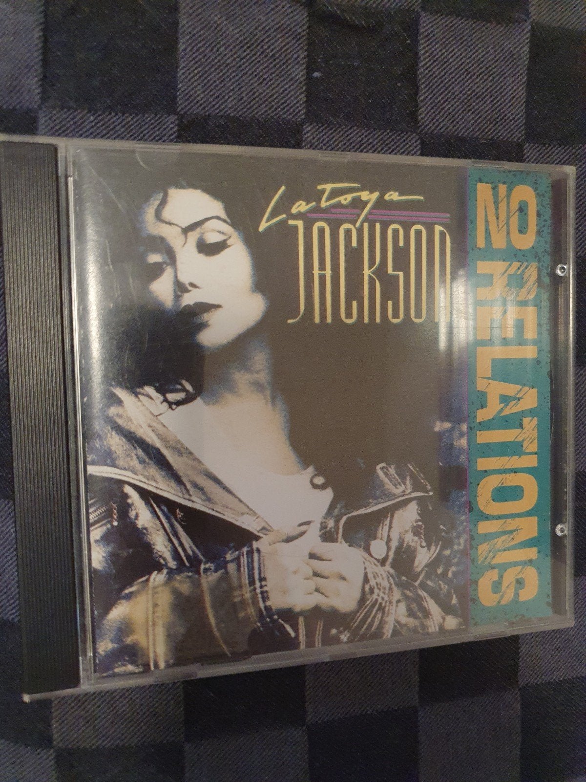 la toya jackson no relations, Verzenden