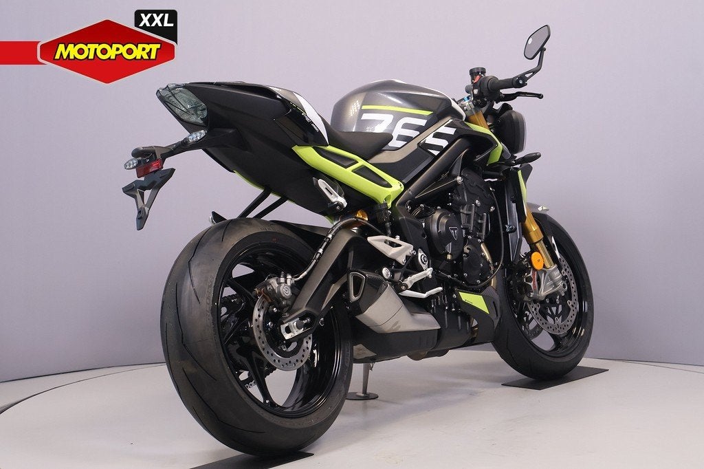 Triumph STREET TRIPLE RS MOTO2 (bj 2026), Triumph Motocycles, Bedrijf, Triumph.Benelux@triumph.co.uk, De Droogmakerij 40A
1851 LX   Heiloo, NL