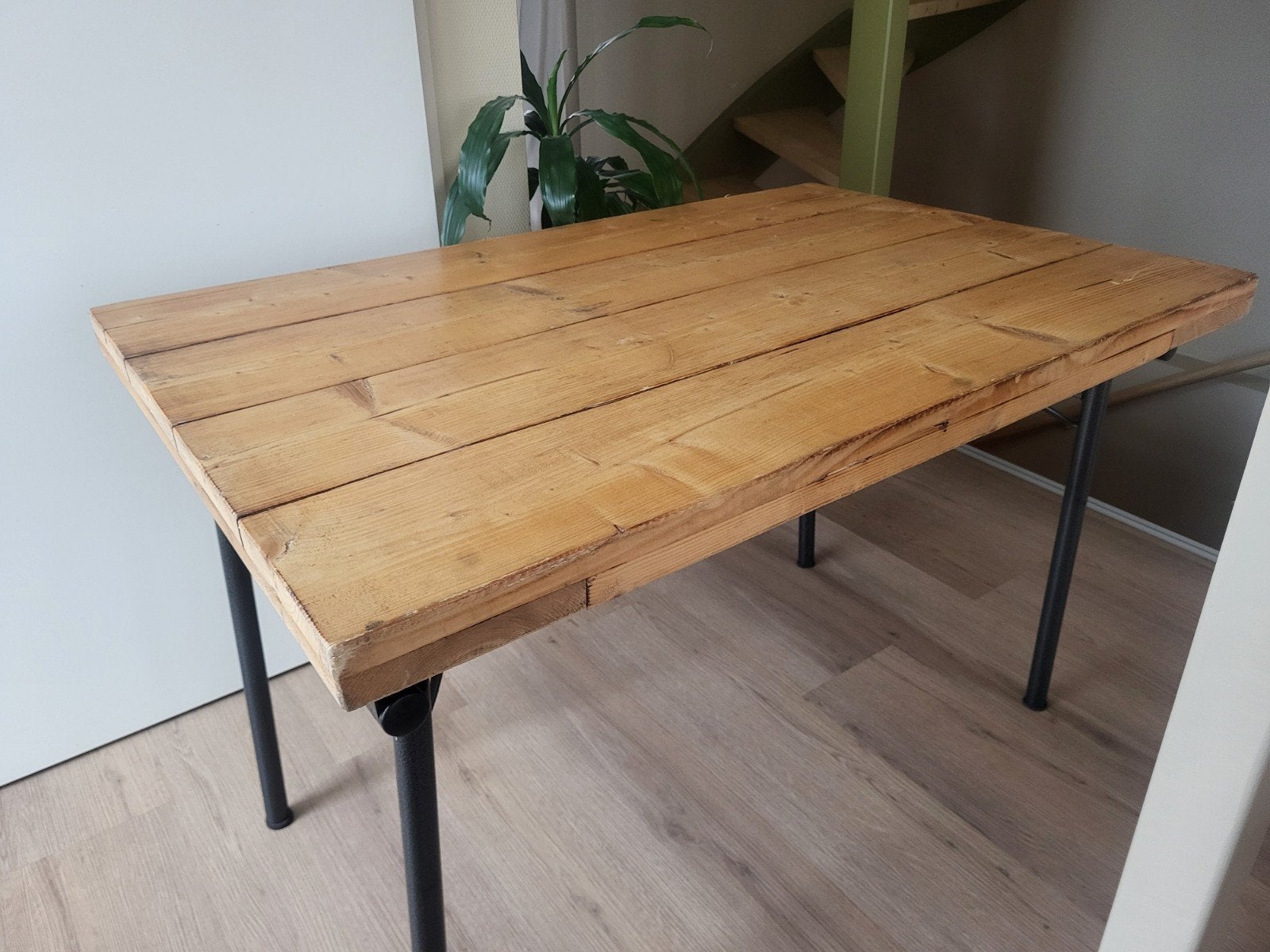Massief houten inklapbare tafel / bureau, 100 tot 150 cm, 50 tot 100 cm, Zo goed als nieuw, Vier personen