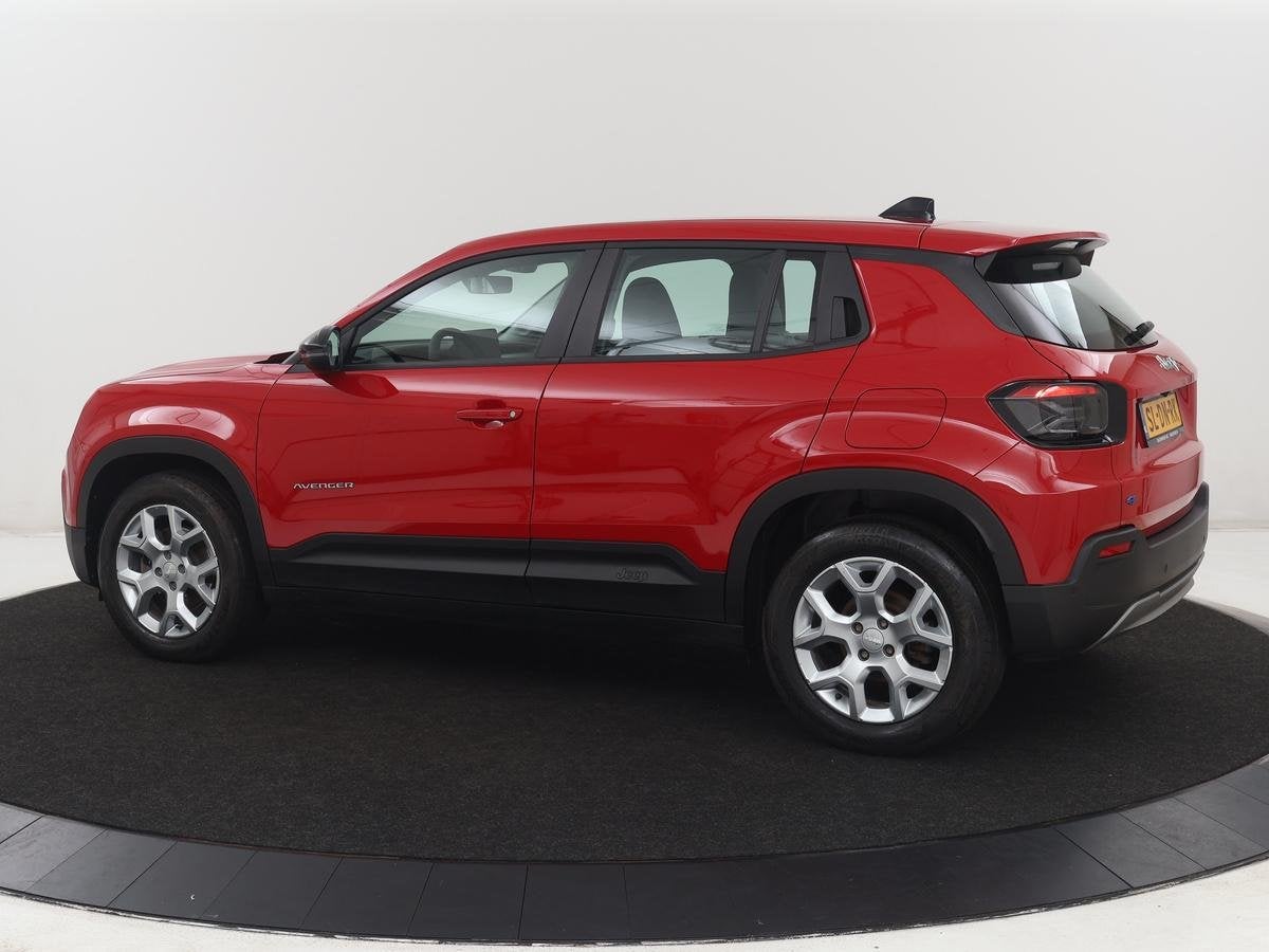 Jeep Avenger 54 kWh | SOH 94,2% | 3 Fase | Stoelverwarming |, Auto's, Stof, Gebruikt, 334 min, 156 pk