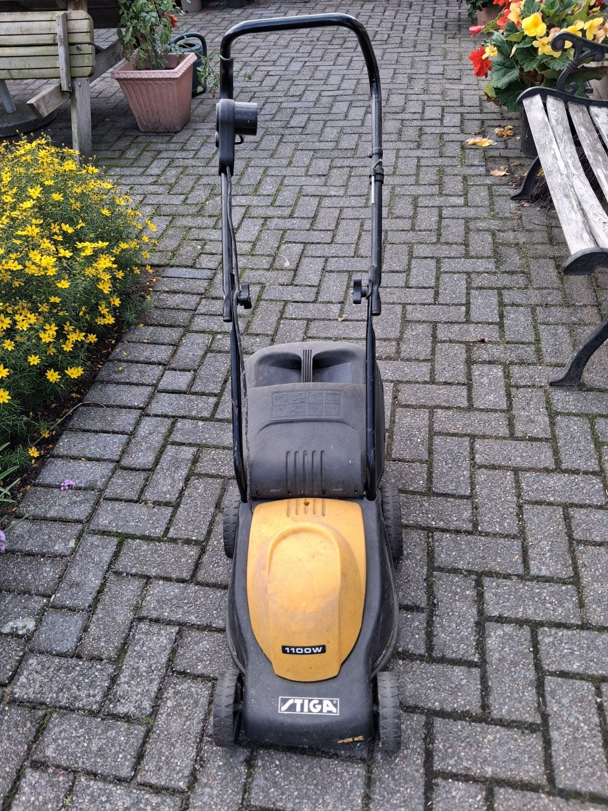 Grasmaaier, Ophalen, Cirkelmaaier, Gebruikt, Elektrische grasmaaier