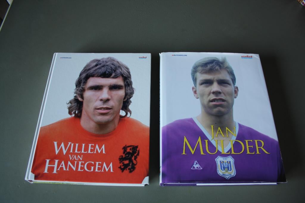 De Buitenspelers Willem van Hanegem  Jan Mulder, Boeken, Hugo Borst, Ophalen of Verzenden, Zo goed als nieuw, Balsport
