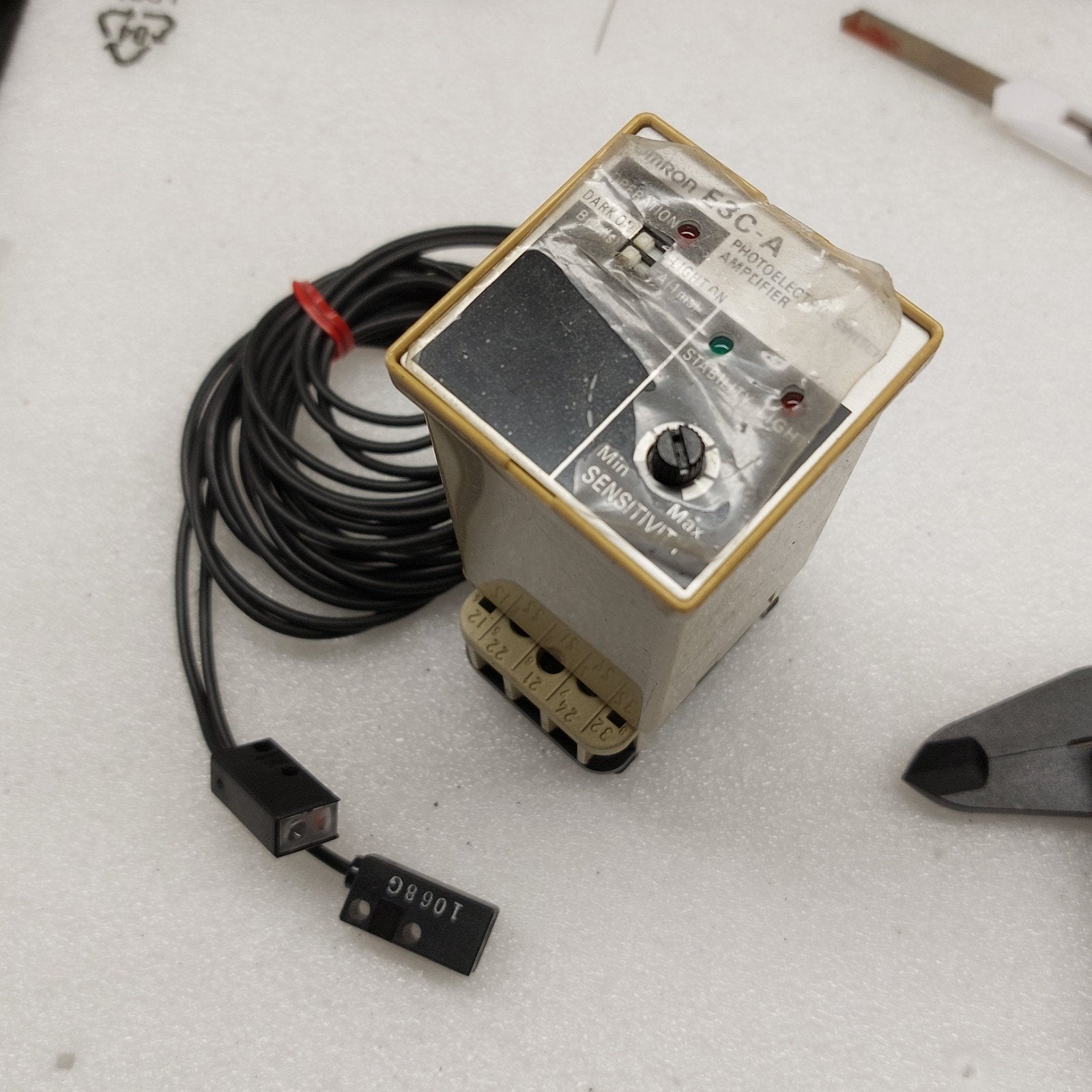 Omron E3C-A fotocel zender+ontvanger    Nieuwstaat, Ophalen of Verzenden, Zo goed als nieuw