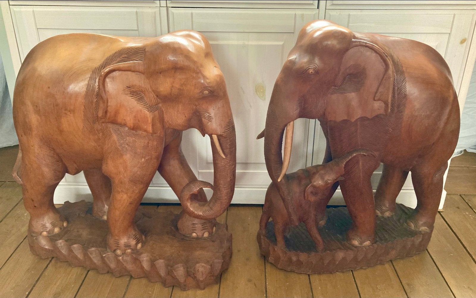 Antieke Teak Olifantenbeelden - Moeder met baby zeldzaam, Antiek en Kunst, Ophalen, 20 - 50 cm, Beeld, Hout