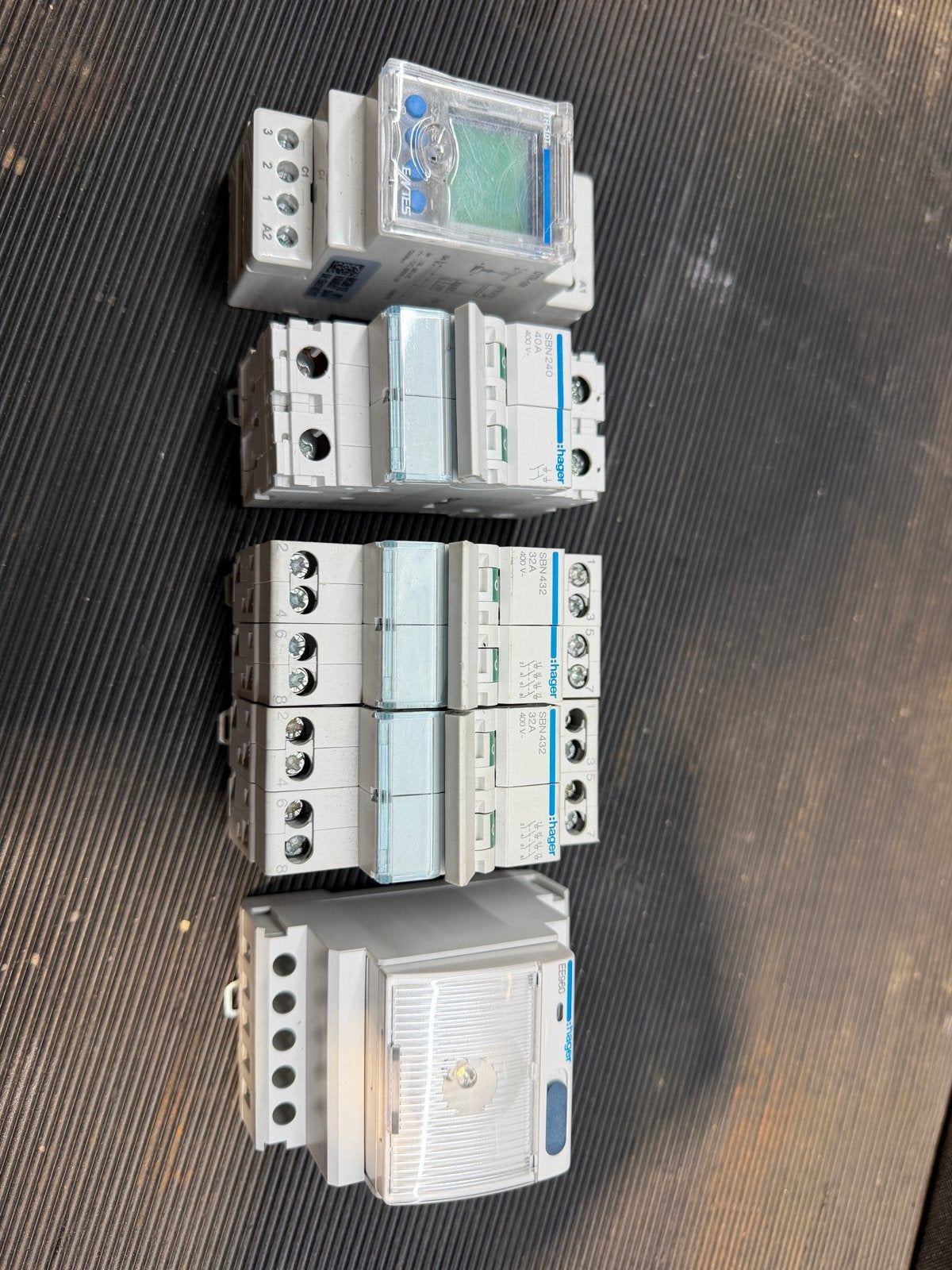 Hager installatiemateriaal: automaten, en meer, Sdfggfe@hager.nl, Gebruikt, Ophalen of Verzenden, Hager