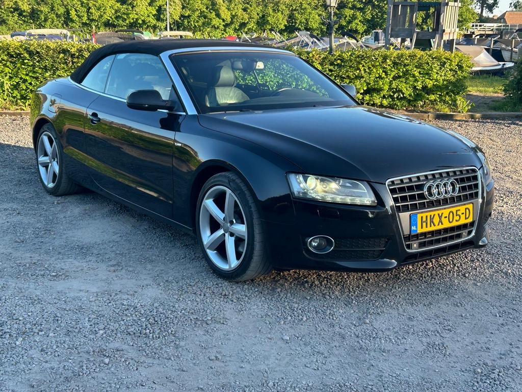 Audi A5 cabrio 2.0  S line. zeer netjes! Met nieuwe APK!, Zwart, 4 cilinders, Zwart, 14 km/l