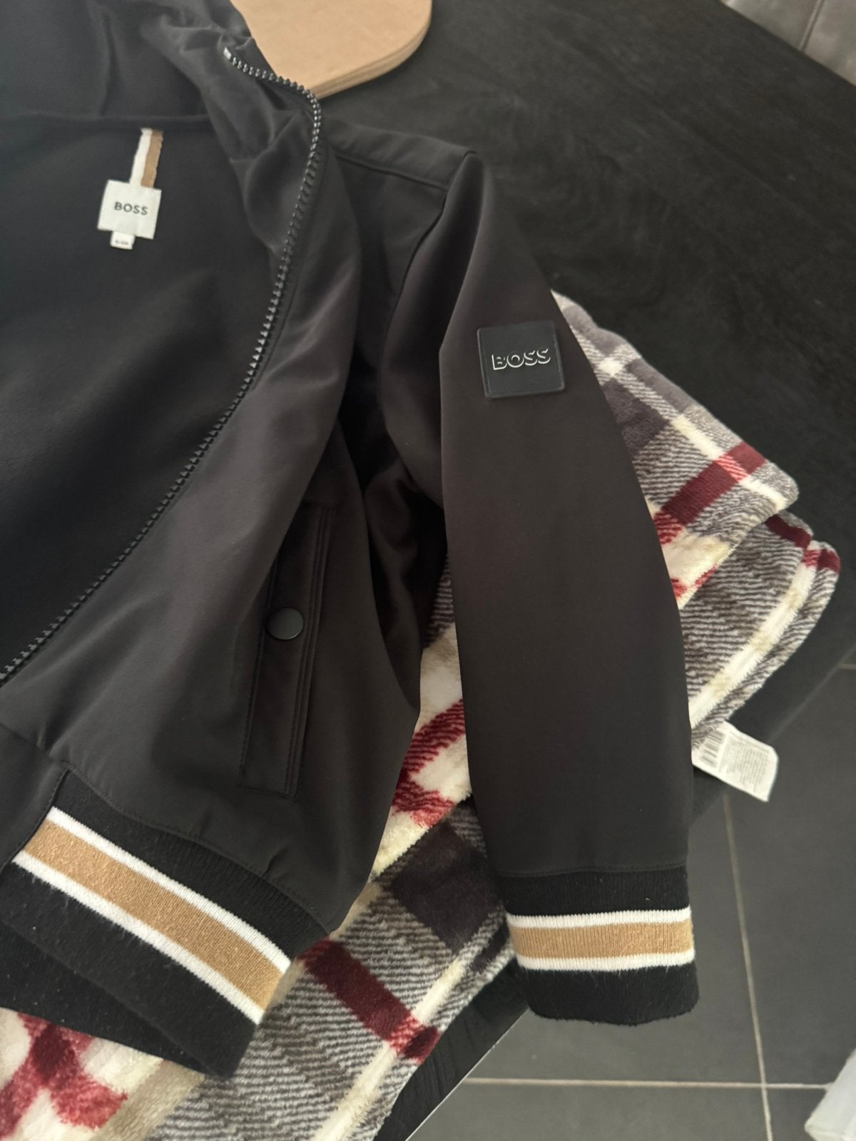Jongensjas hugo boss, Ophalen of Verzenden, Zo goed als nieuw, Jongen, Jas