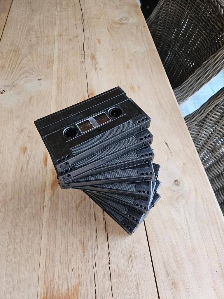 8 nieuwe Video 2000 videobanden, Gebruikt, 2 t/m 25 bandjes, Overige genres, Ophalen of Verzenden