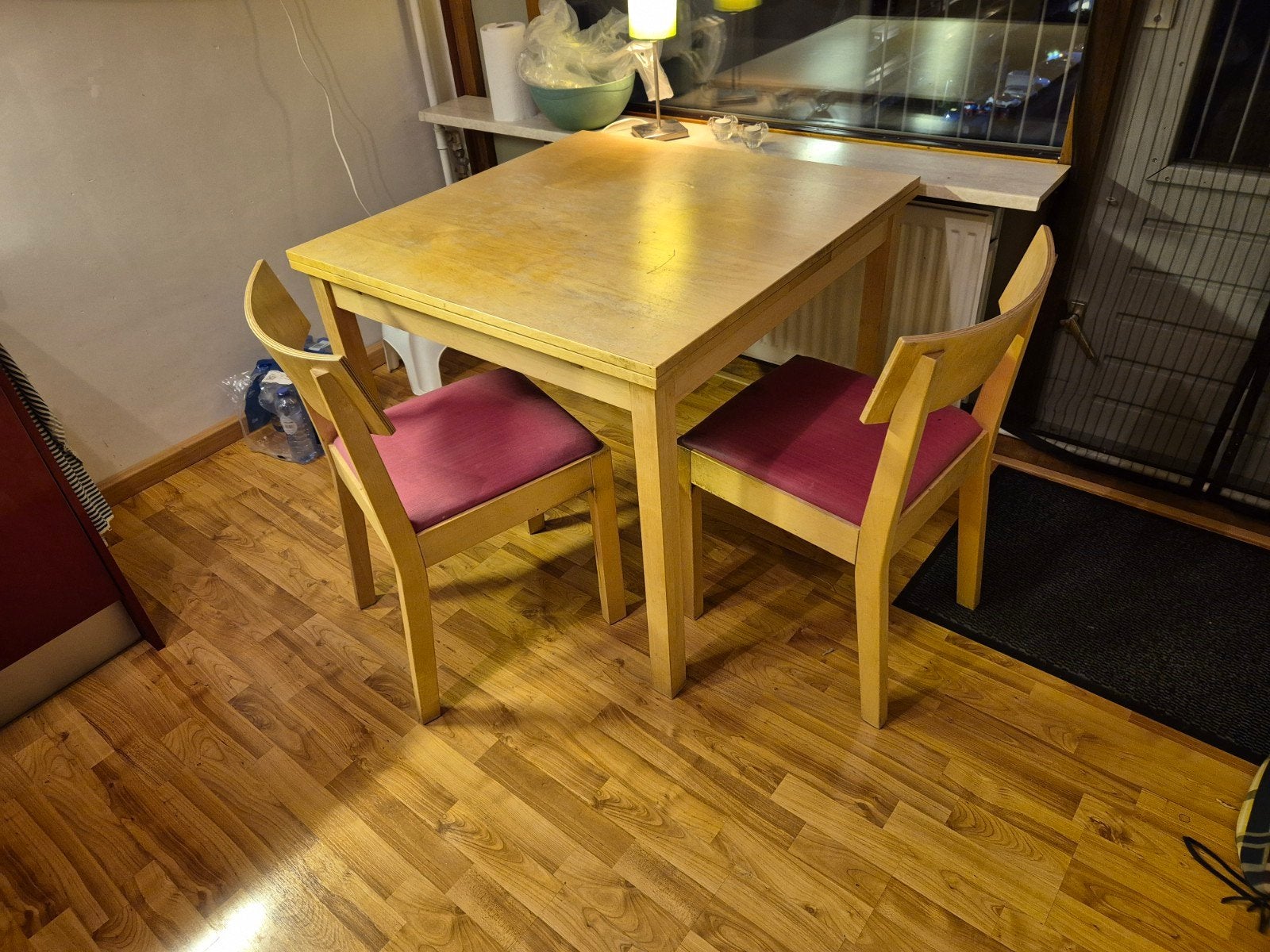 Uitschuifbare eettafel met 2 stoelen, Ophalen, Gebruikt, 100 tot 150 cm, Tot twee personen