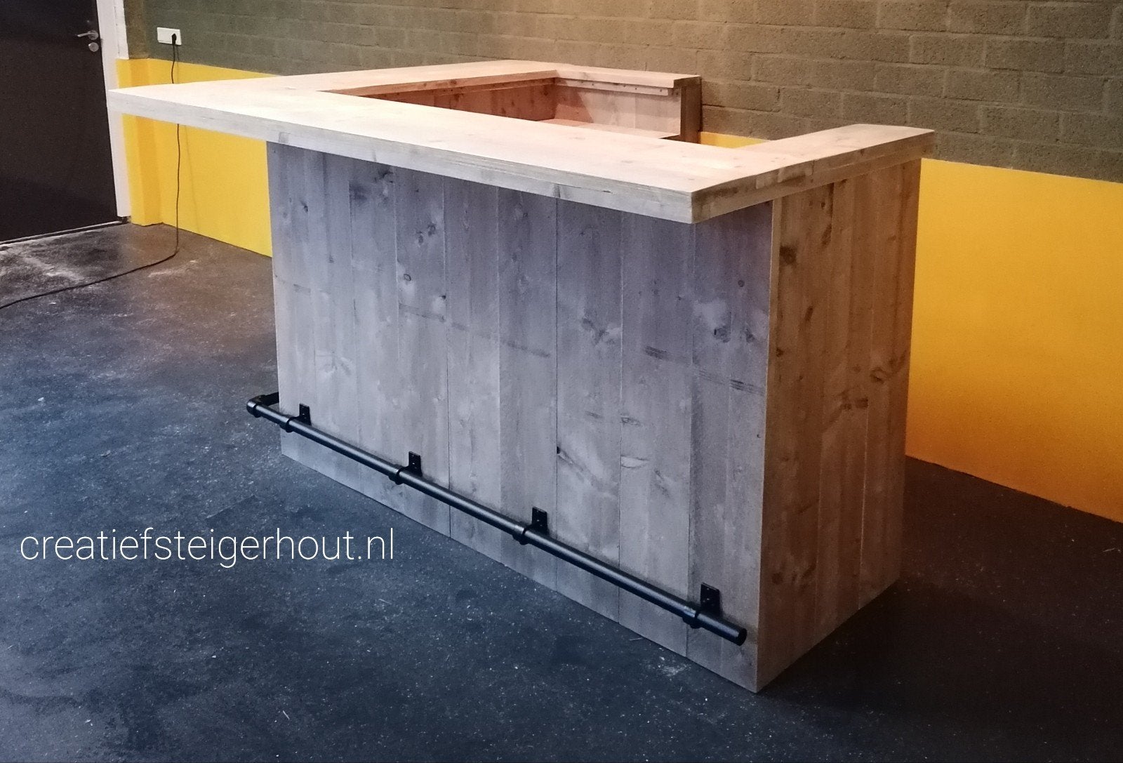 Hoekbar bar van steigerhout mancave steigerbuizen zwart hout, Verzenden, Nieuw