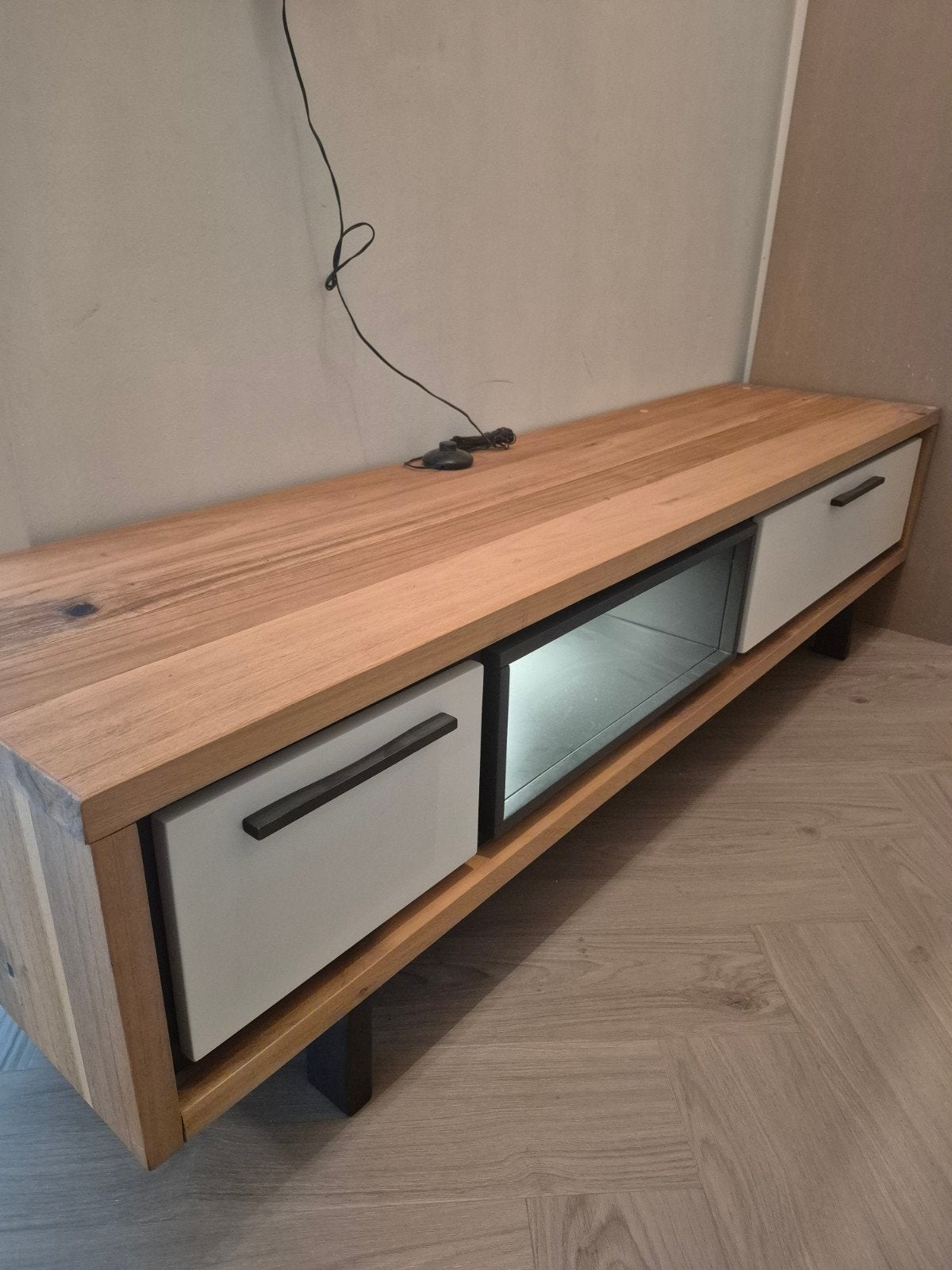 Xooon TV meubel met verlichting - 170x42x45 cm, Huis en Inrichting, Ophalen