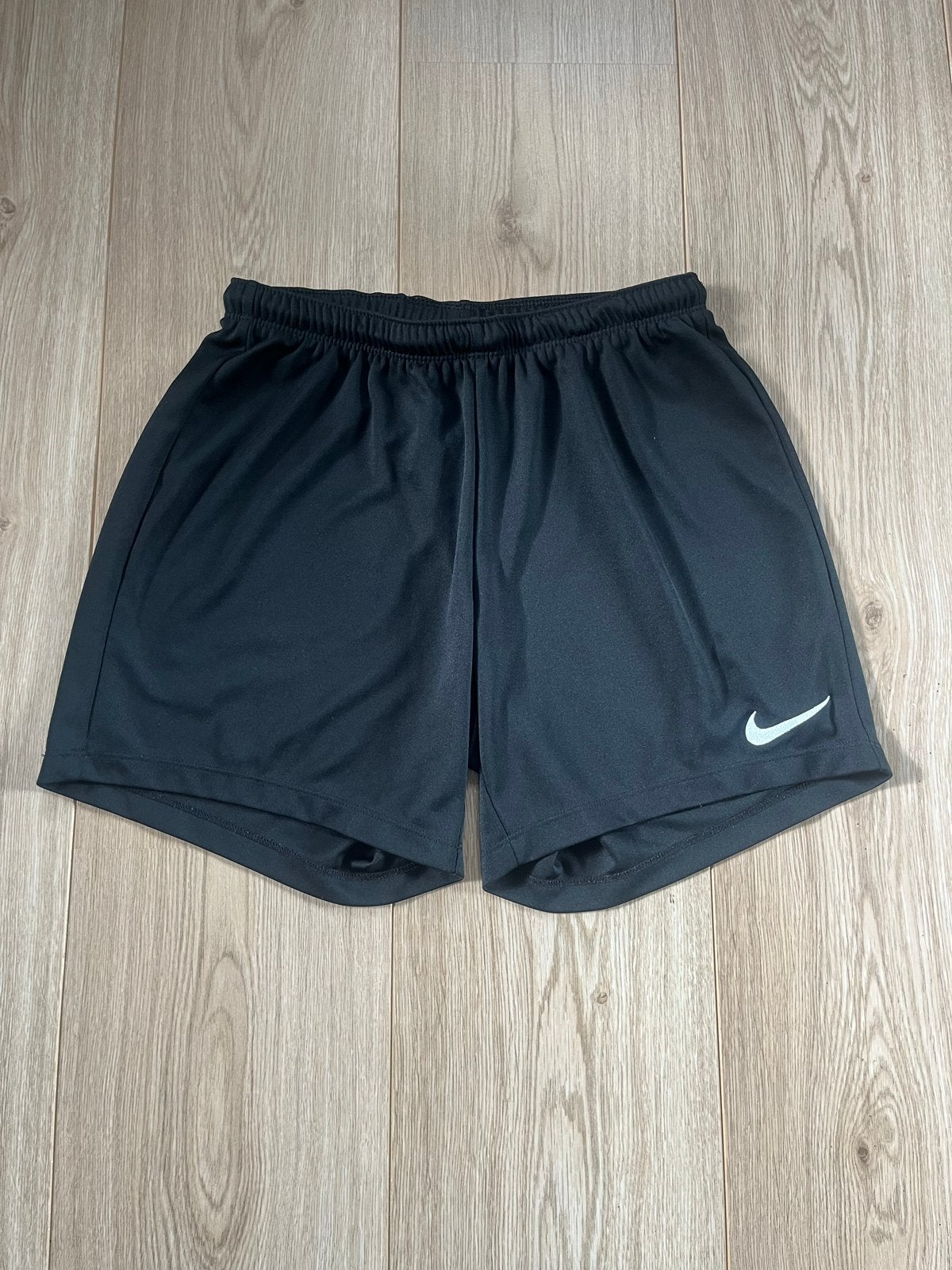 Nike Dri-Fit Sportbroekje Zwart Maat S, Kleding | Dames, Zwart, Ophalen of Verzenden, Maat 36 (S), Fitness of Aerobics