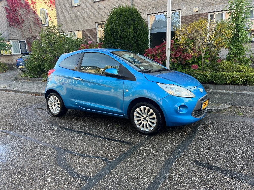 Ford Ka 1.2 51KW 2010 Blauw, Auto's, Voorwielaandrijving, 4 cilinders, Origineel Nederlands, Handgeschakeld