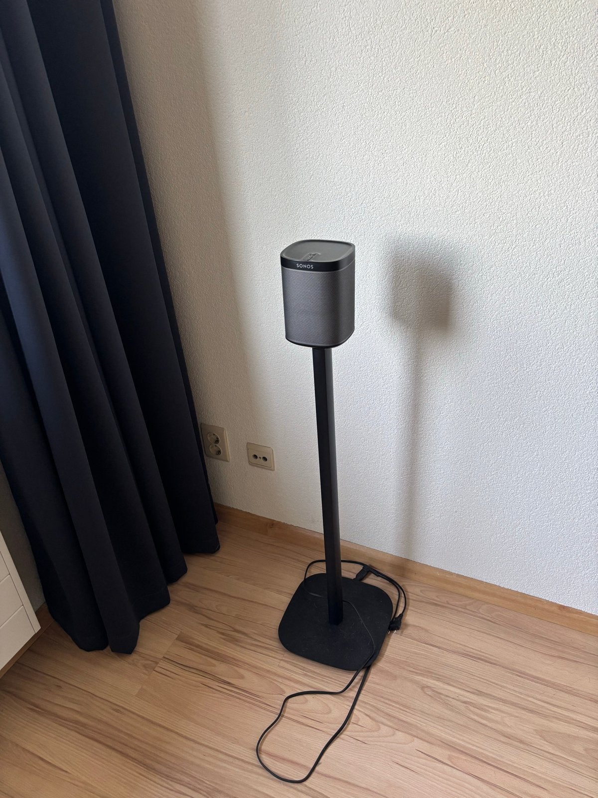 Sonos One SL met standaard, Audio, Tv en Foto, Luidsprekers, Slimme speaker, Gebruikt, WiFi, Ophalen of Verzenden